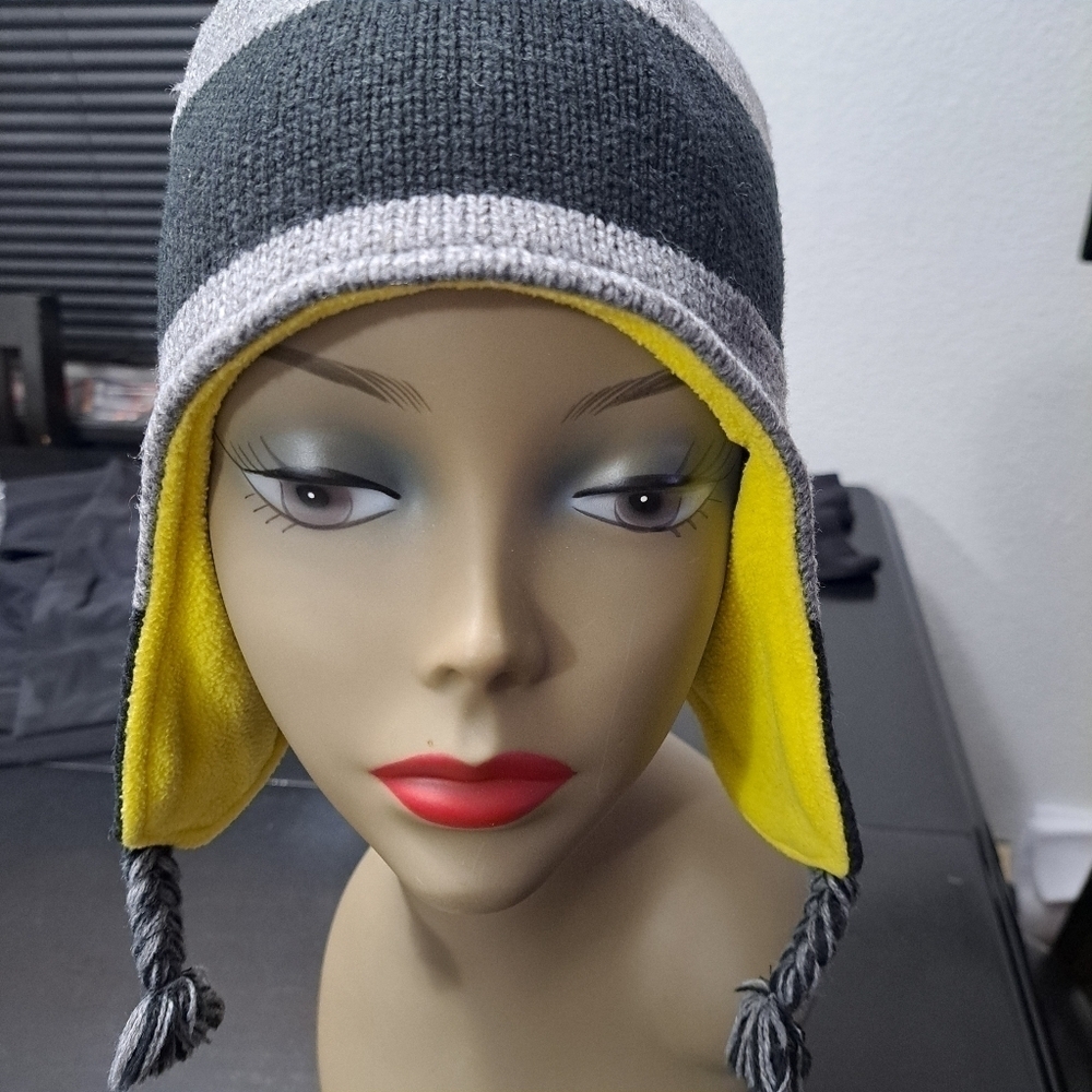 Black & Grey Boy's Striped Winter Hat Size L